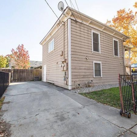 סקרמנטו A+ 2 Bedroom Victorian Home Away From Home מראה חיצוני תמונה