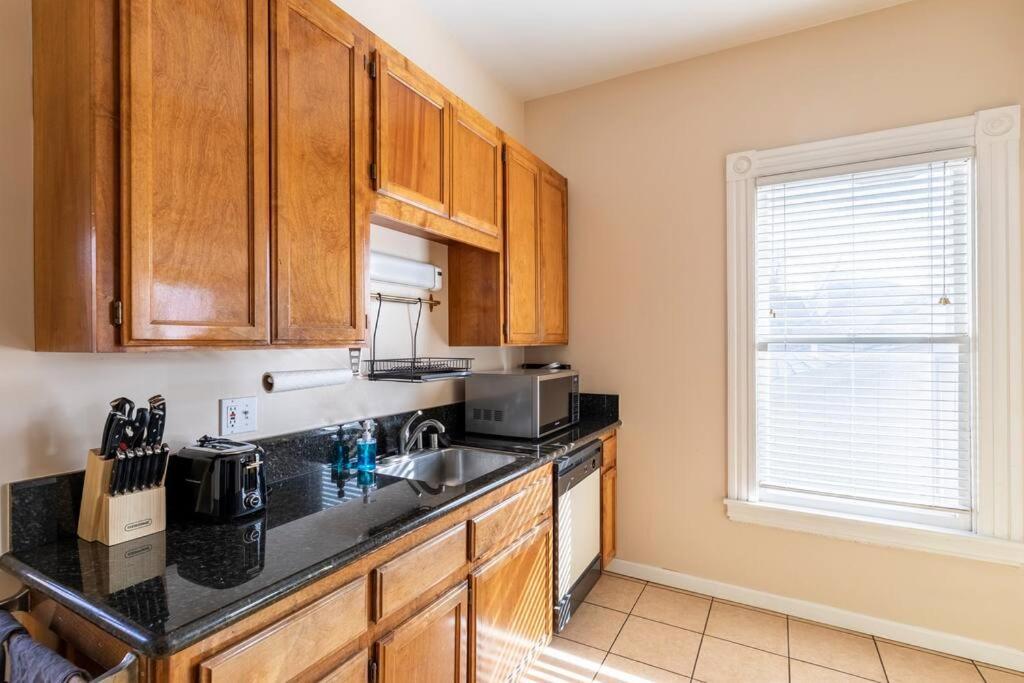 סקרמנטו A+ 2 Bedroom Victorian Home Away From Home מראה חיצוני תמונה